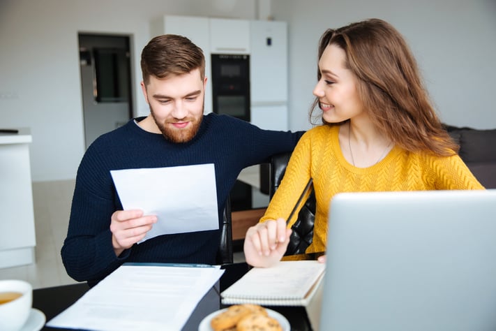 couple reviewing surgical costs