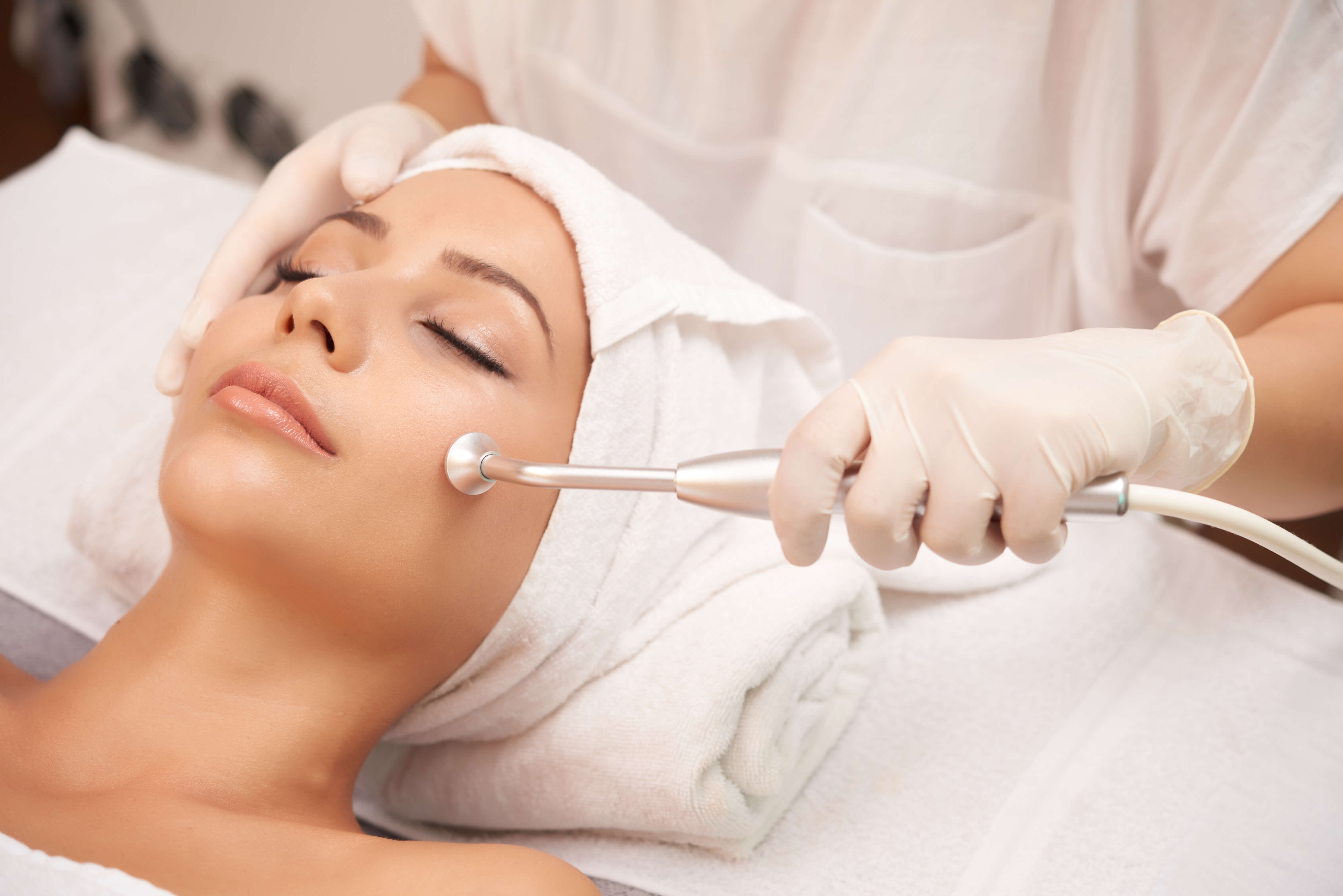 What is a Microdermabrasion Treatment?